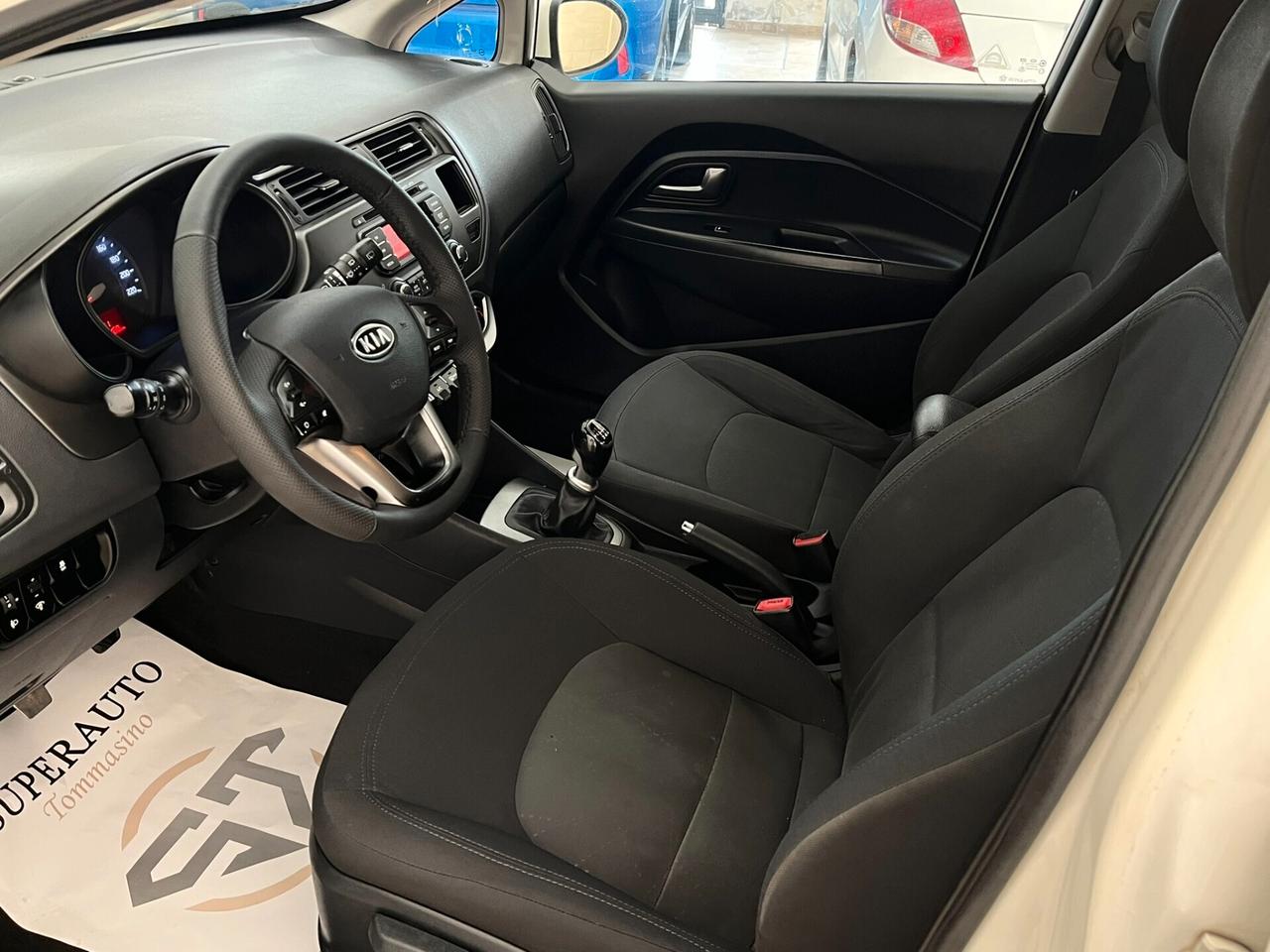 Kia Rio 1.4 CRDi WGT 5p. EX