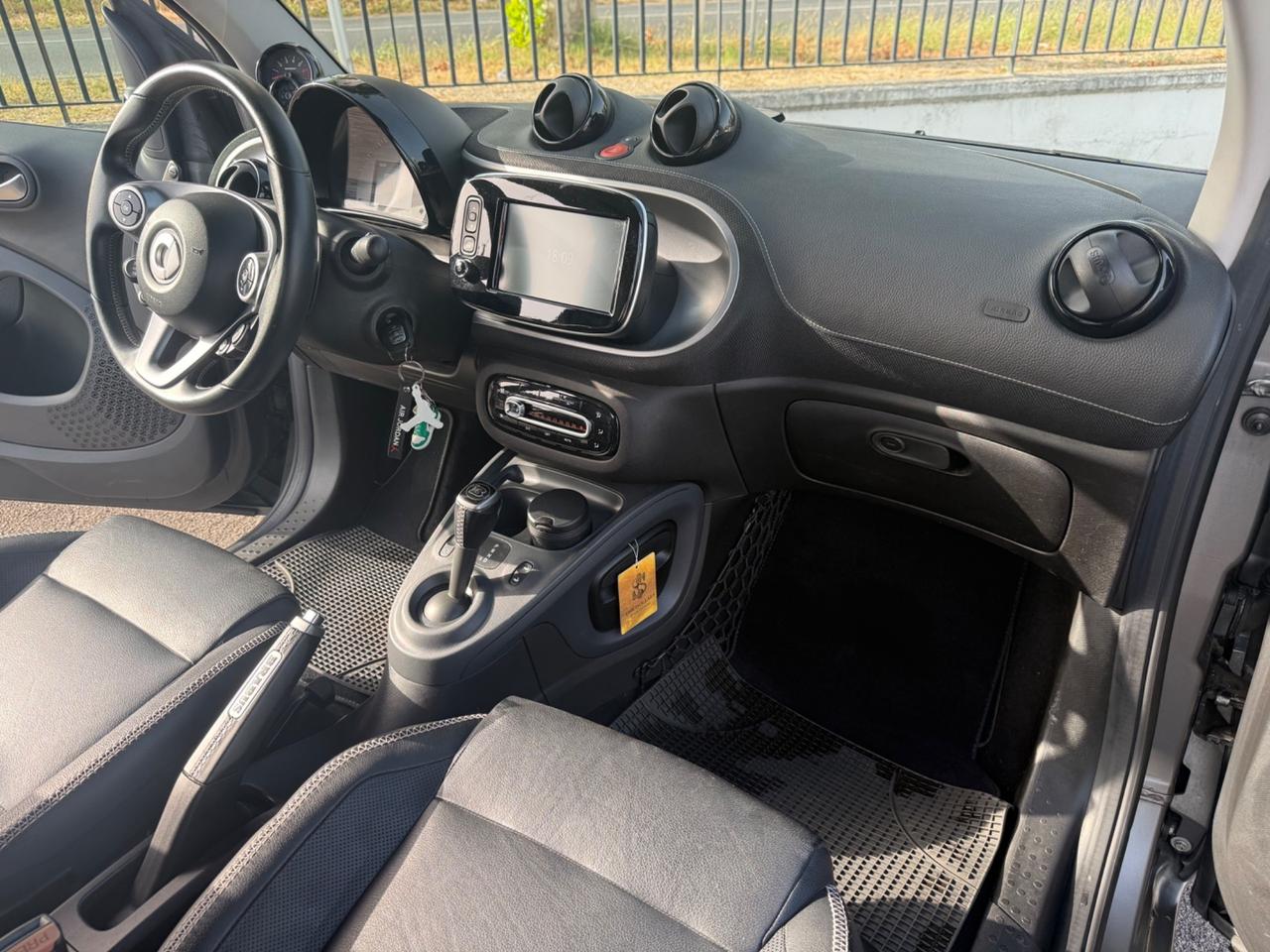 Smart ForTwo BRABUS 0.9 Turbo twinamic cabrio Xclusive