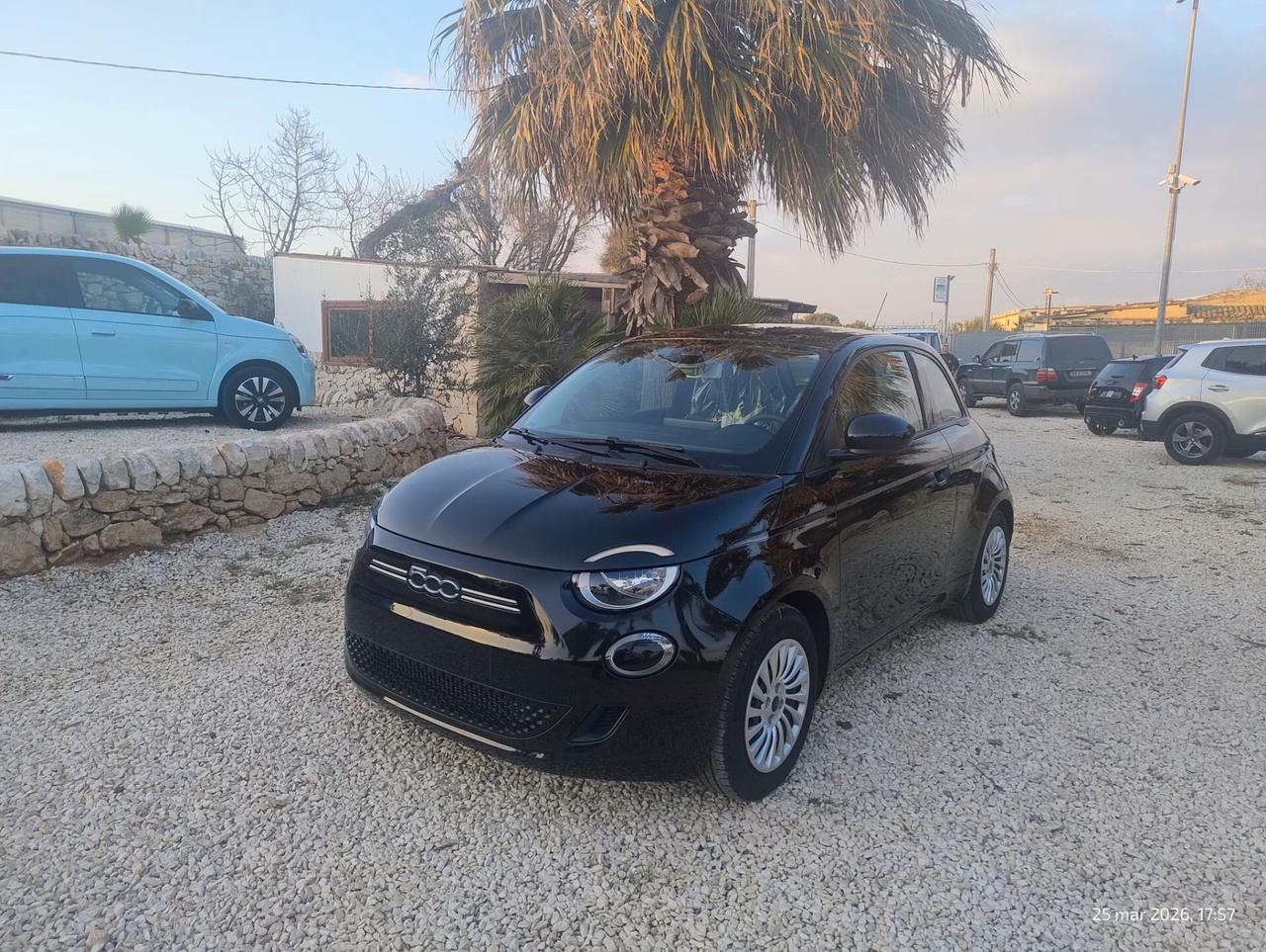 Fiat 500 500e Berlina 42 kWh Entry+Pack Tech