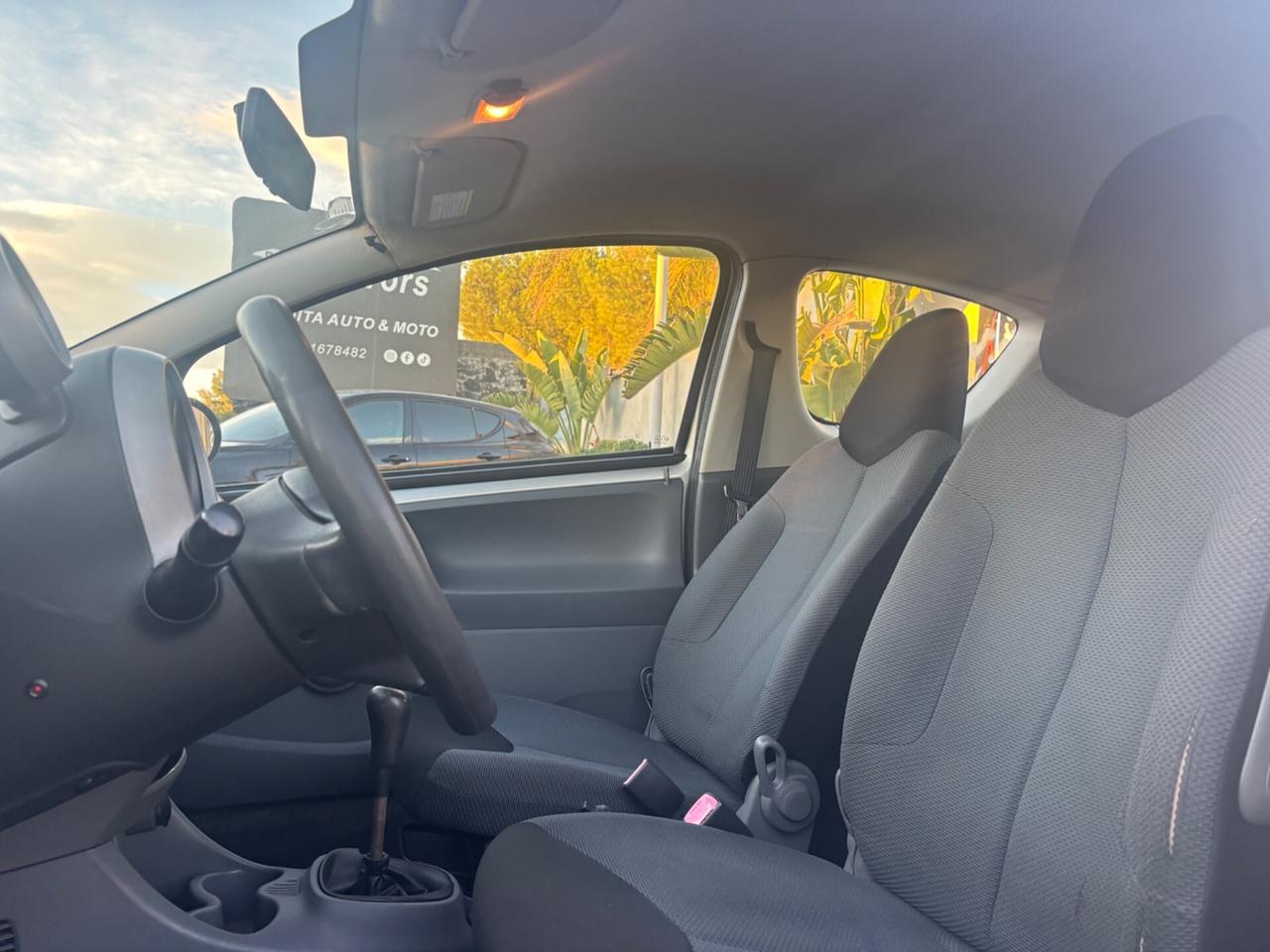Toyota Aygo 1.4 turbodiesel 3 porte Sol