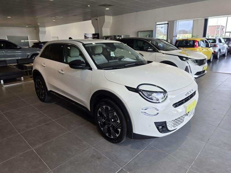 FIAT 600 1.2 Hybrid 100cv La Prima