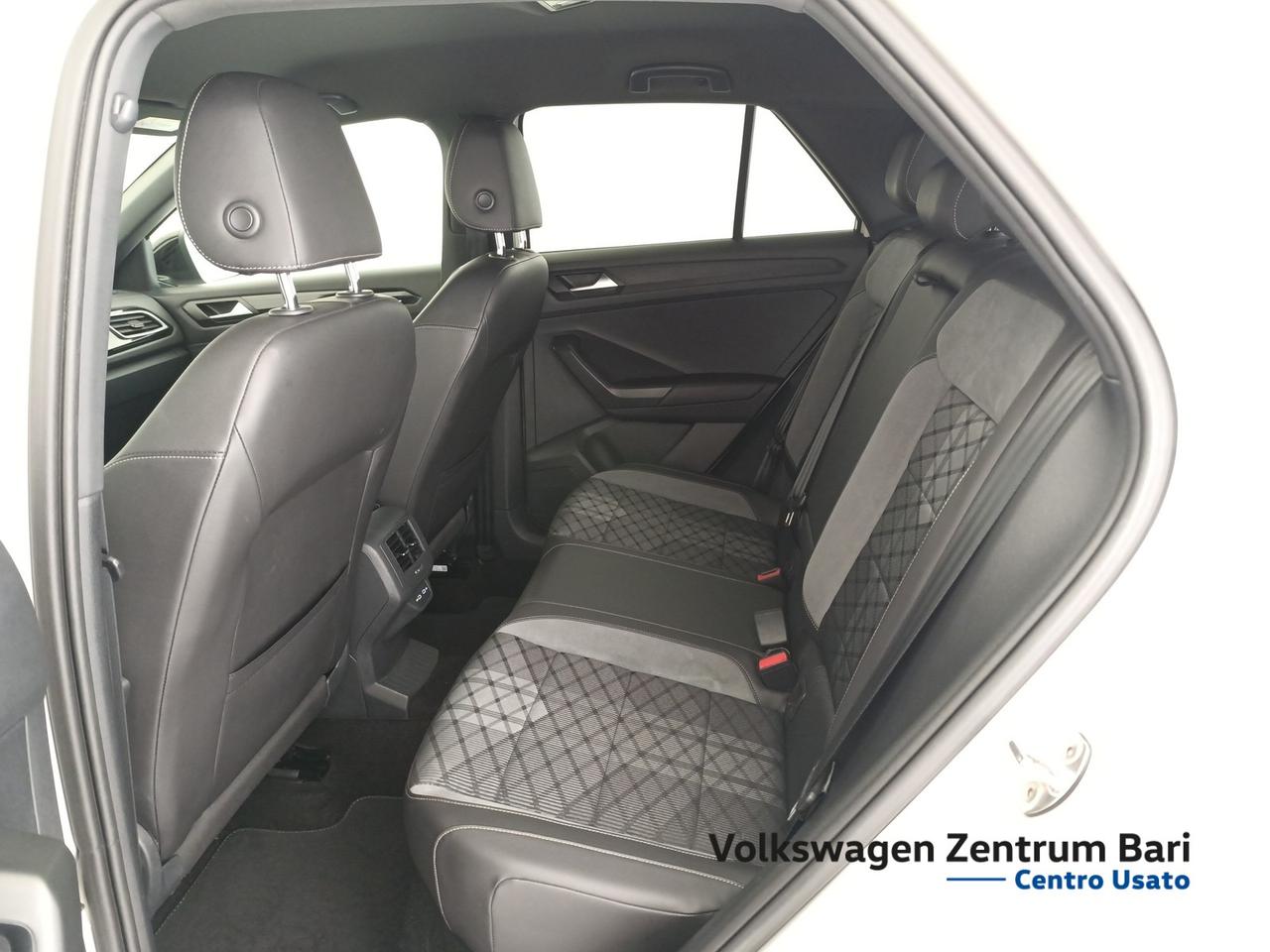 Volkswagen T-Roc 1.0 tsi r-line 110cv