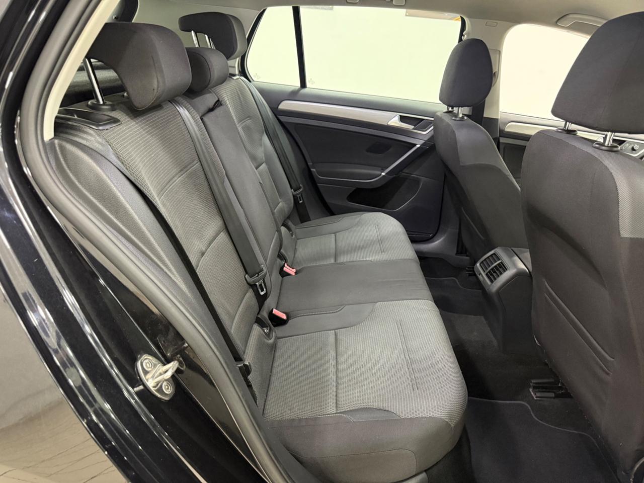 Volkswagen Golf 7 1.6 TDI 2016 full optional