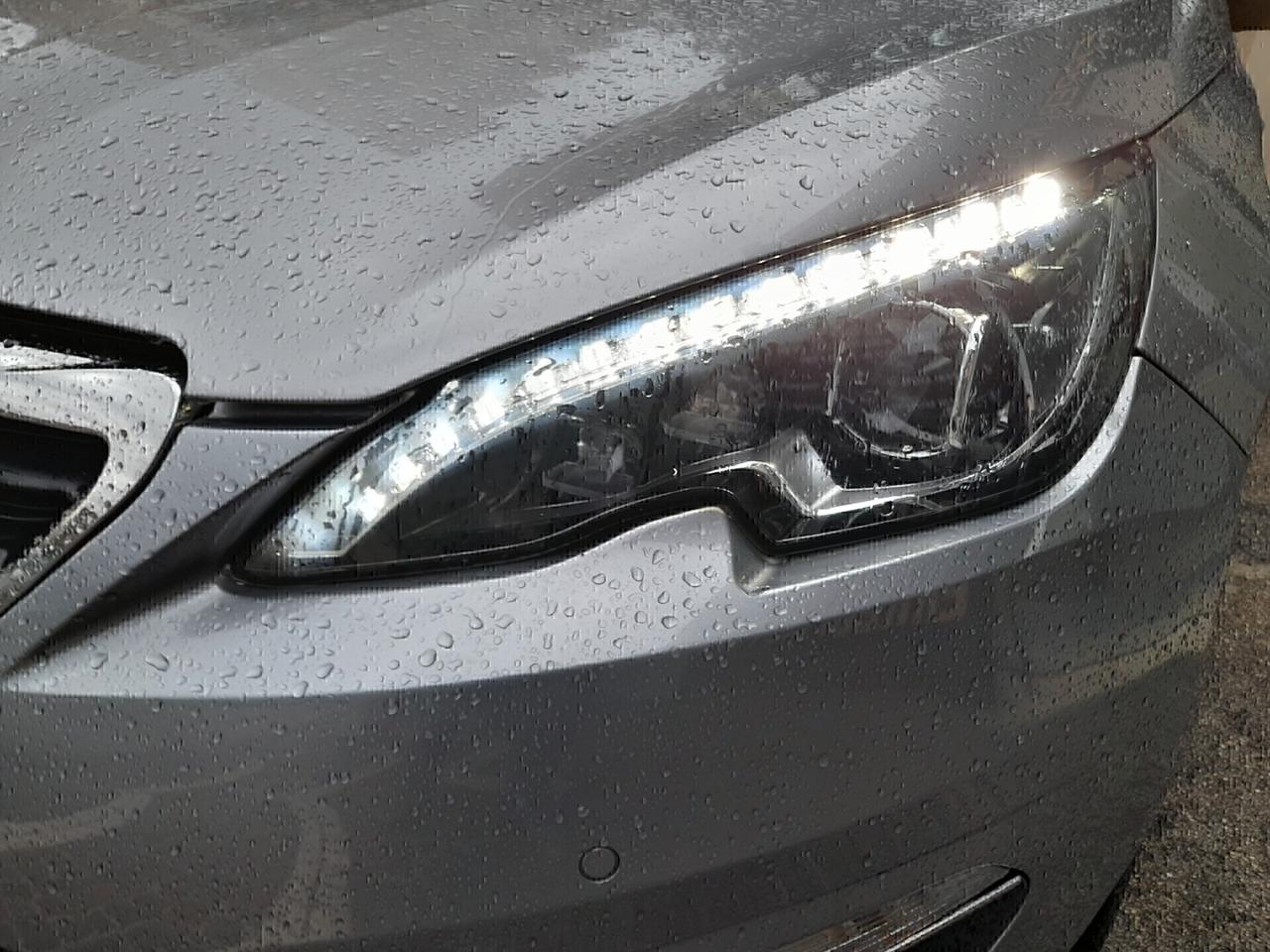 Peugeot 308 1.6 e-HDi 115 CV Stop&Start SW Allure