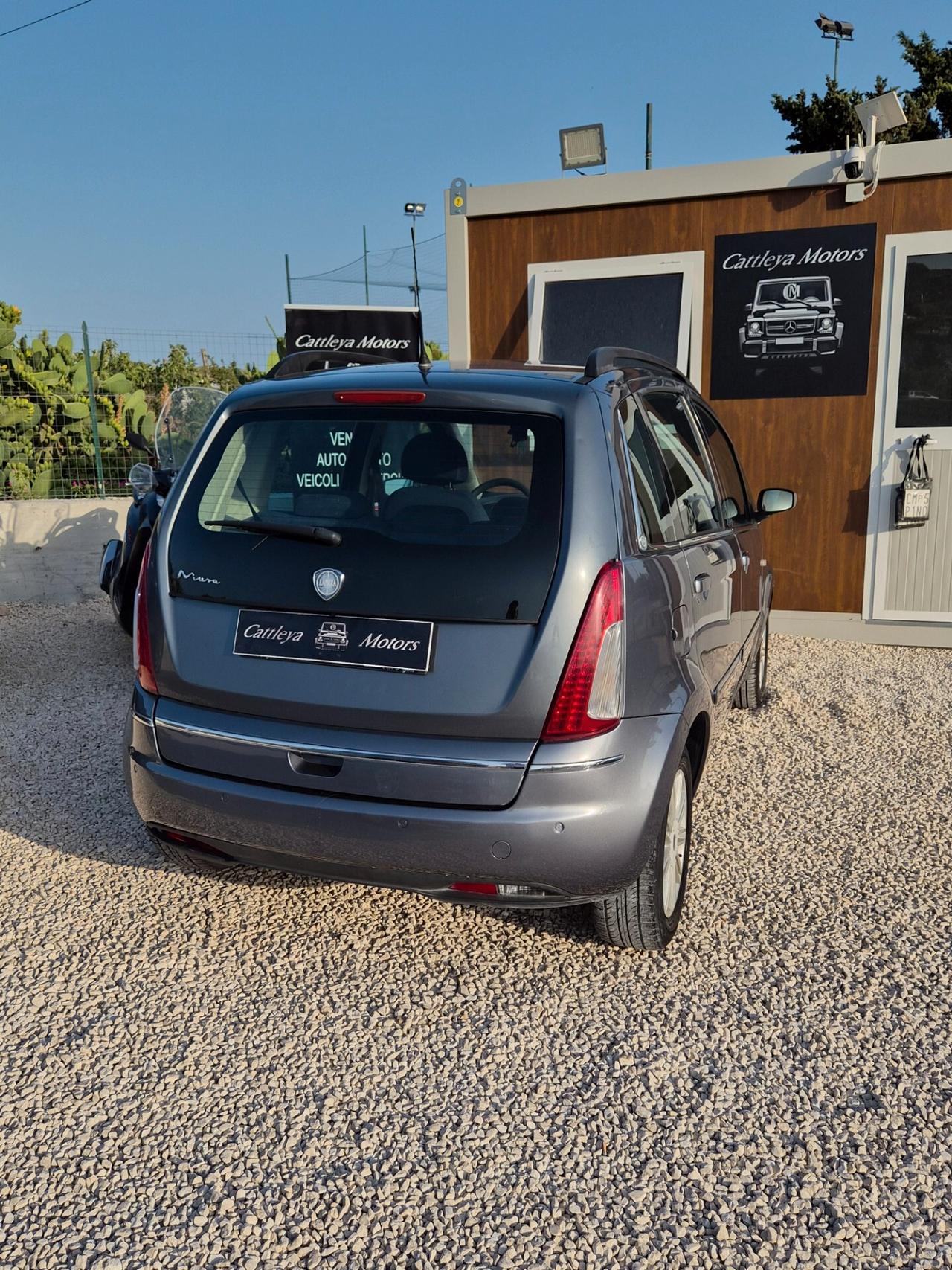 Lancia MUSA 1.6 Multijet Poltrona Frau
