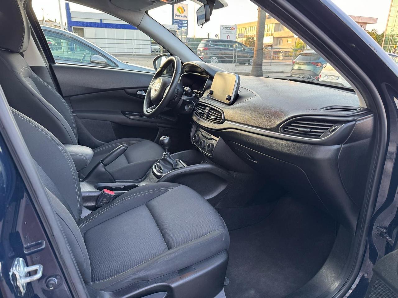 Fiat Tipo 1.6 Mjt S&S 5 porte Easy Business