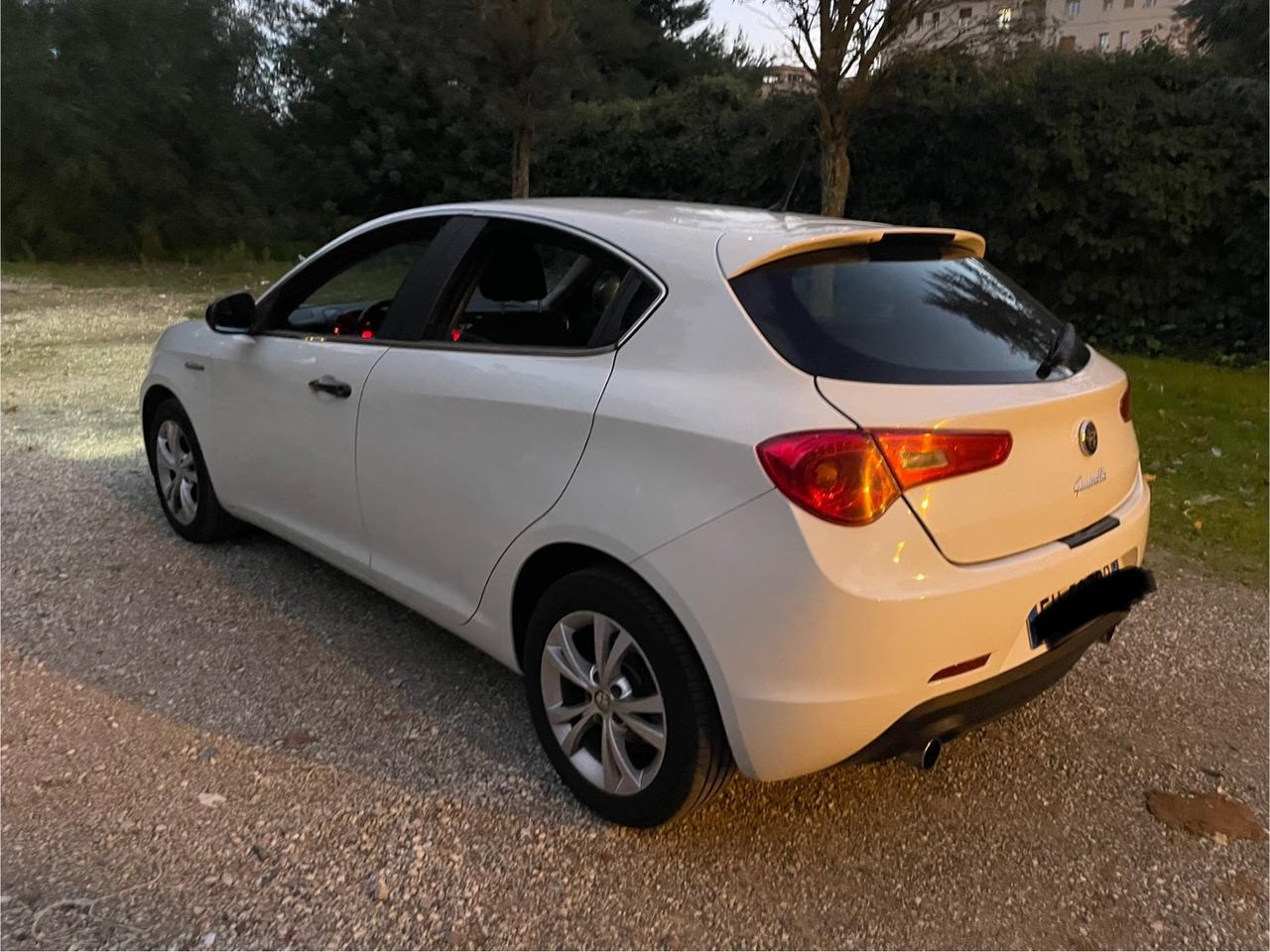 Alfa Romeo Giulietta 1.6 JTDm-2 105 CV Distinctive