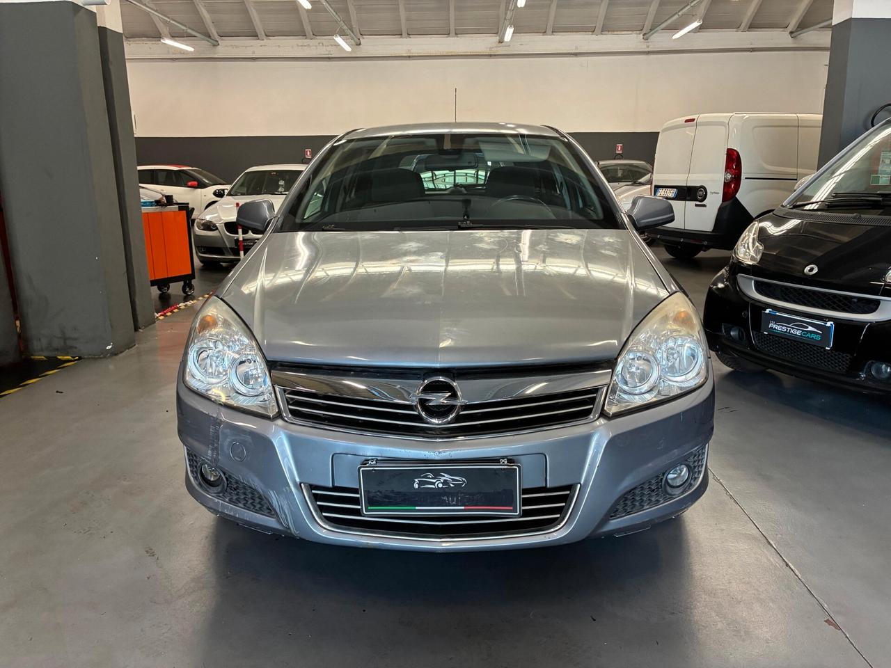Opel Astra III 2010 SW 1.6 Enjoy Gpl-tech 115cv