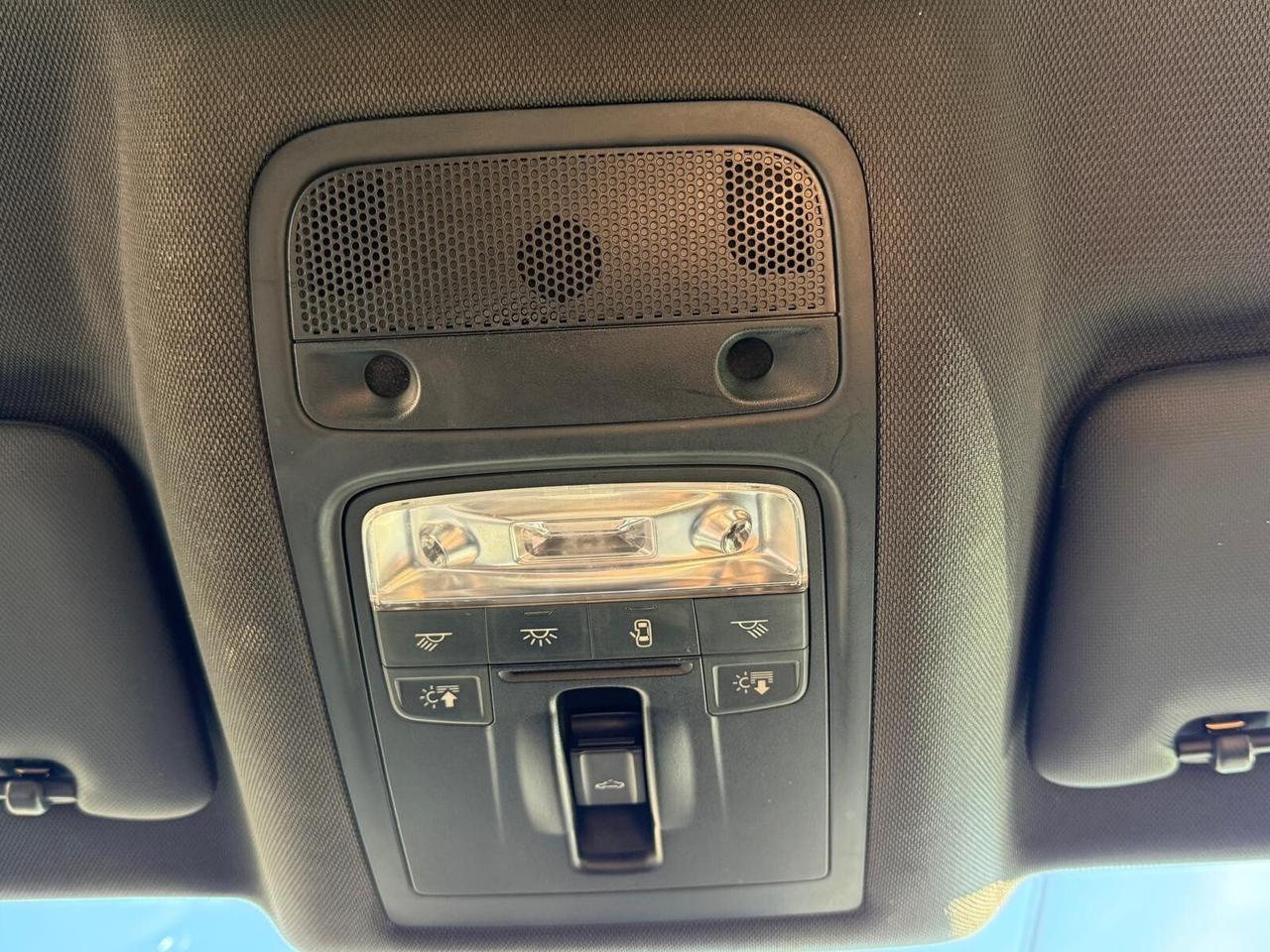 Audi Q3 2.0 TDI S line edition 140cv C manuale