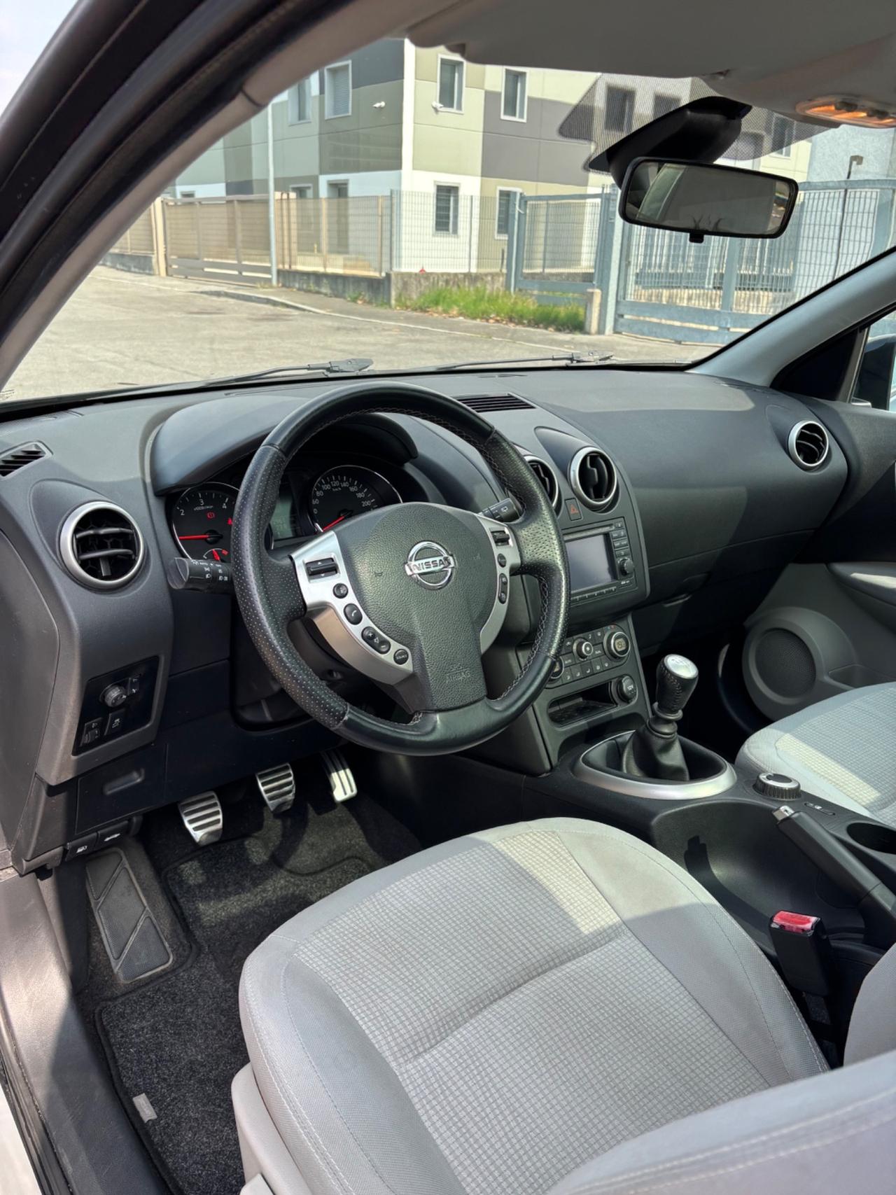 Nissan Qashqai 2.0 dCi DPF Tekna 4x4 GARANZIA