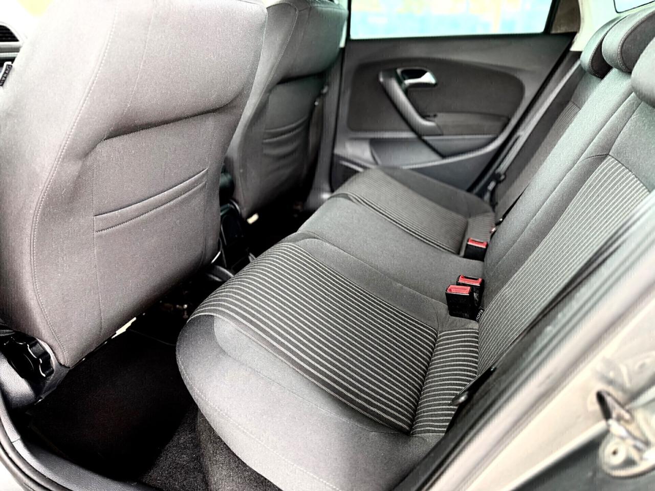 VW Polo 1.6 TDI 90CV AUTOMATICA DSG ANCHE NEOPATENTATI