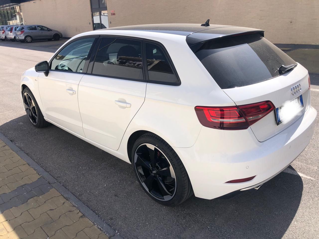 Audi A3 SPB 1.6 Tdi 116cv Ambition S-Line