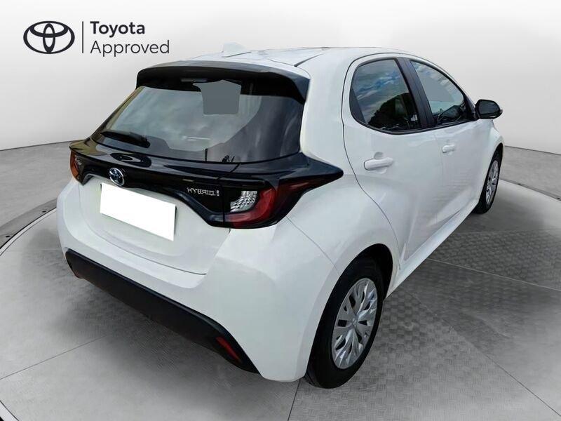 Toyota Yaris 1.5 hybrid Active