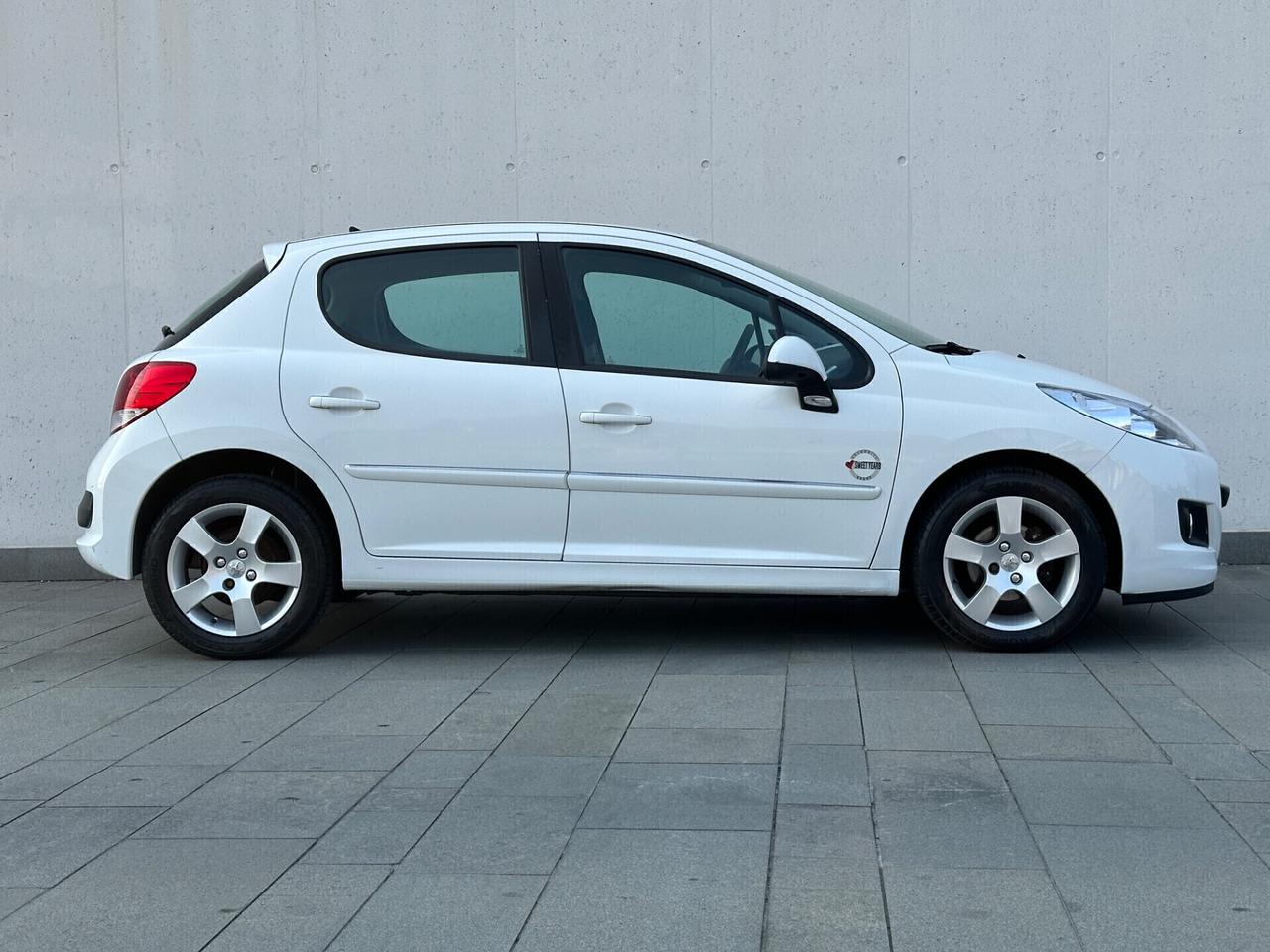 Peugeot 207 1.6 8V HDi 93CV 5p. Sweet Years