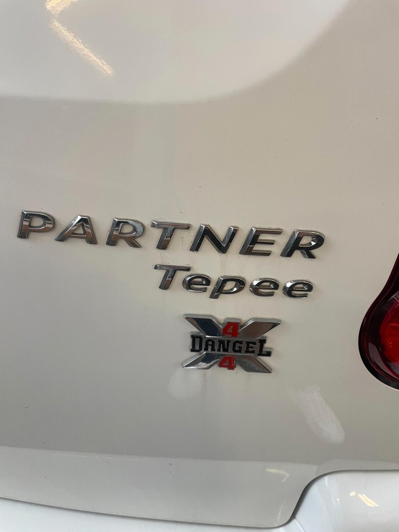 Peugeot Partner Tepee BlueHDi 100 4x4 Outdoor Traction Control