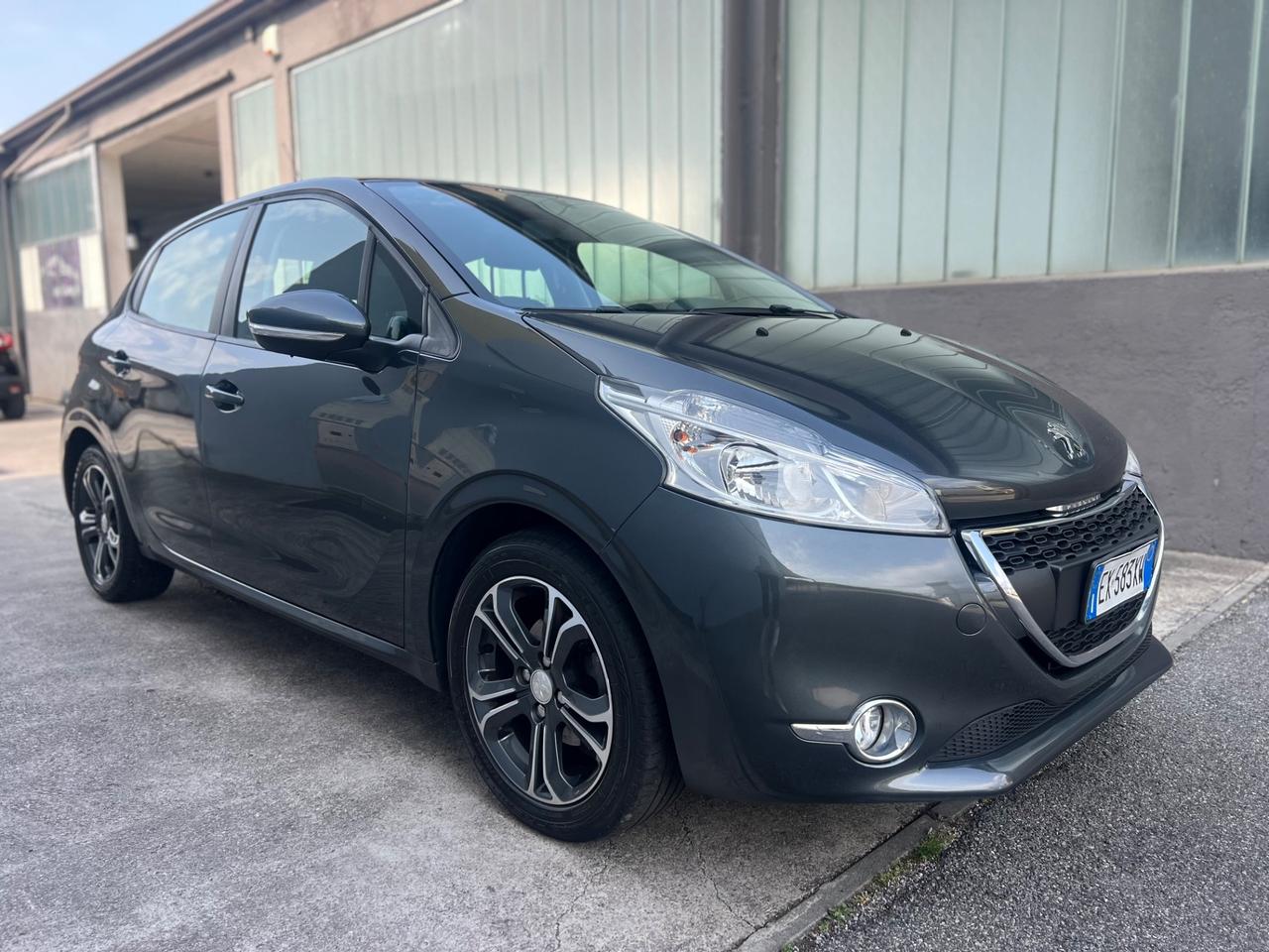 Peugeot 208 PEUGEOT 208 1.2 BENZ PER NEOP - GARANZIA 12 MESI