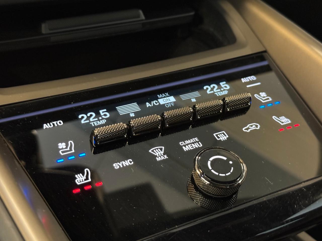 Porsche Macan EV TURBO - FULL ELETTRICO VENTILATI SOSP. PNEUMATICHE ASSE STERZANTE