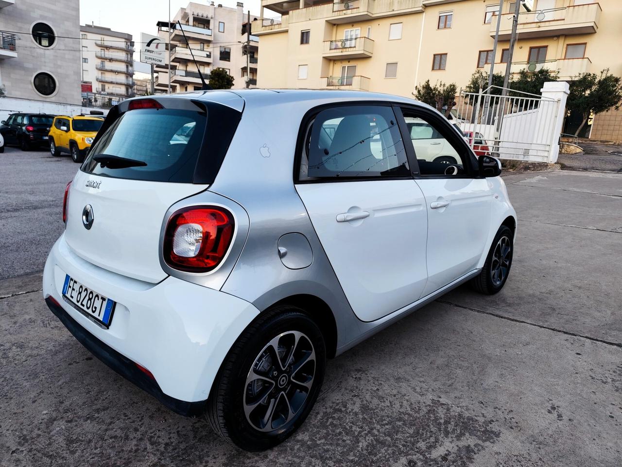 Smart ForFour 70 1.0 Passion