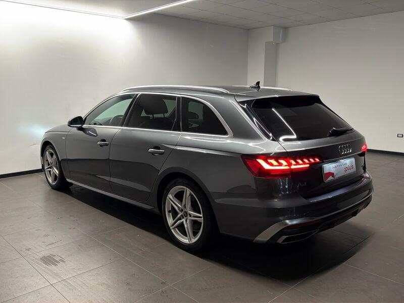 Audi A4 AVANT 40 TDI QUATTRO S TRONIC S LINE