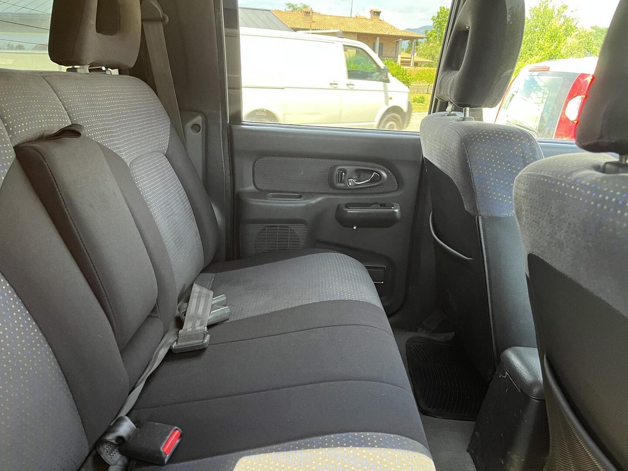 MITSUBISHI L200 D.CAB. 2500 TDI 115 CV hard top