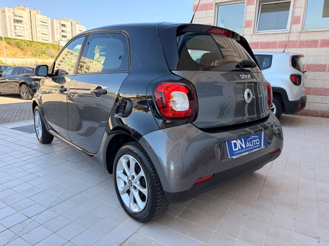 Smart ForFour 70 1.0 Youngster
