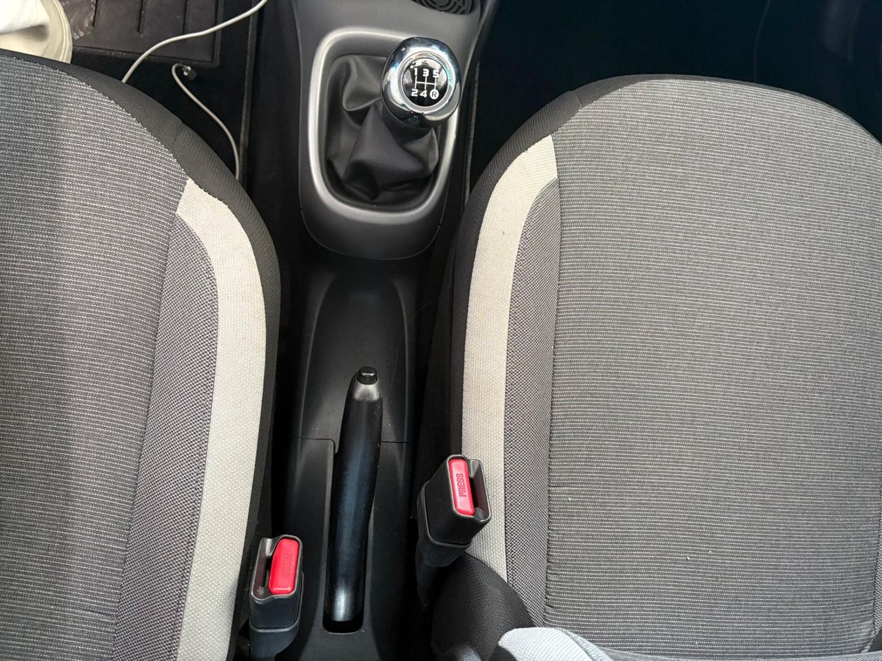 Toyota Aygo Connect 1.0 VVT-i 72 CV 5 porte x-play