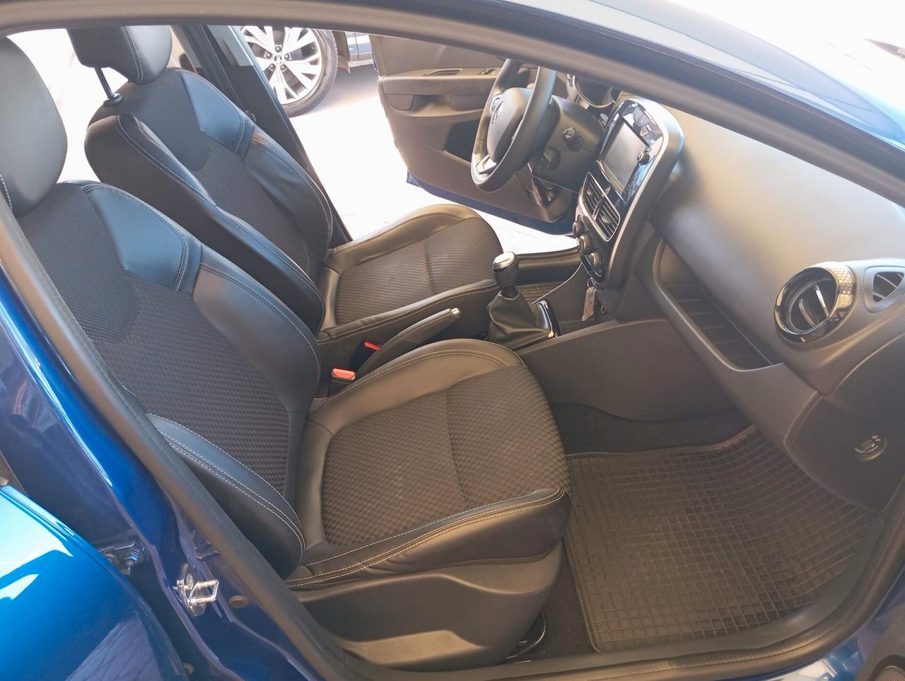Renault Clio dCi 8V 75 CV 5 porte Moschino Life