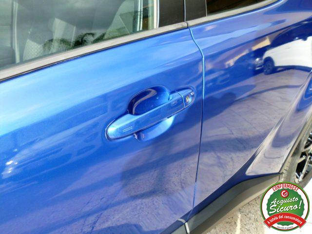 TOYOTA C-HR 1.8 Hybrid E-CVT Business