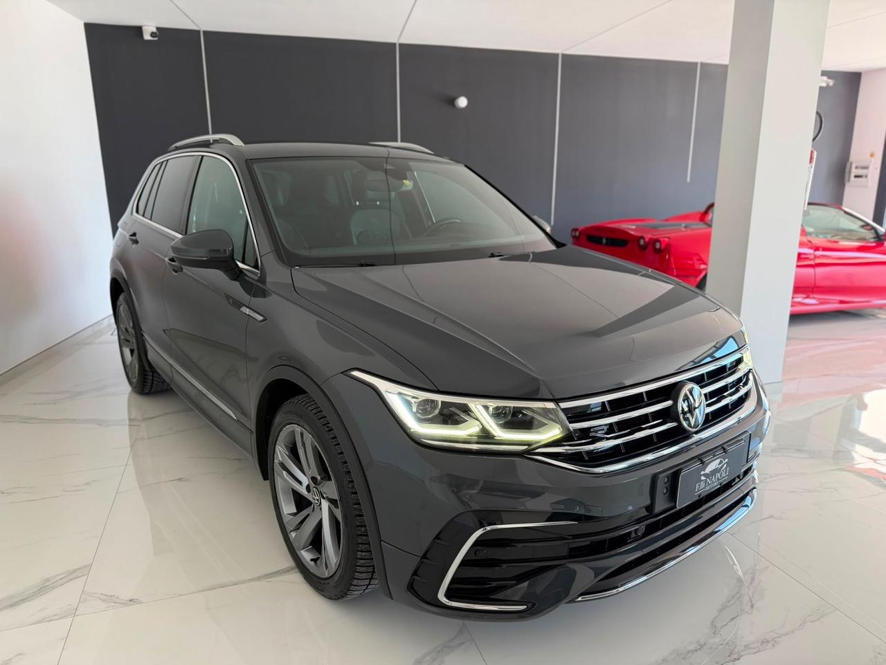 Volkswagen Tiguan 2.0 TDI 150 CV SCR DSG R-Line