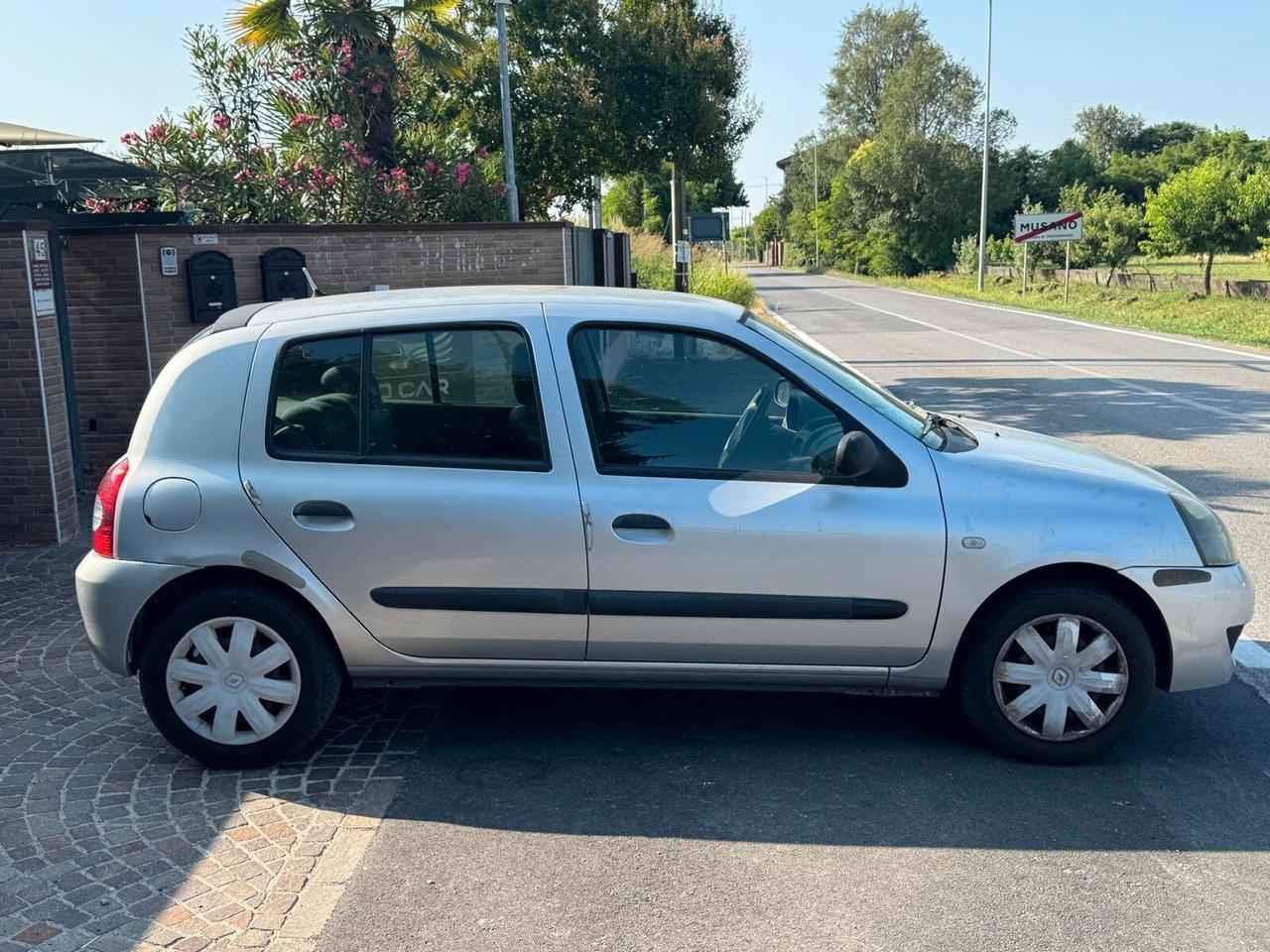 Renault Clio Storia 1.2 5 porte GPL Confort