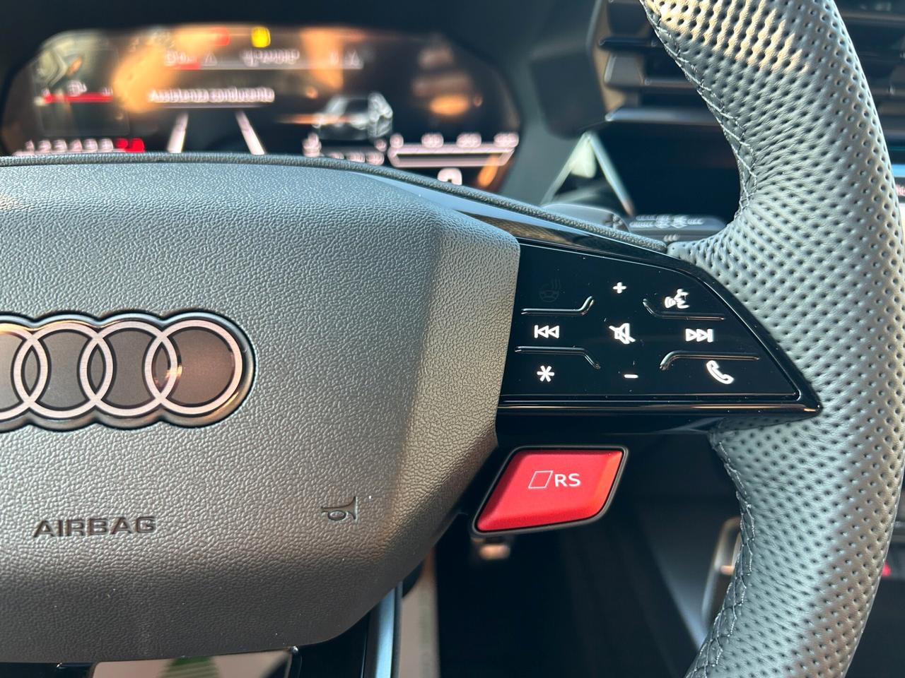 Audi RS3 Sportback 2.5 tfsi quattro s-tronic KM 0