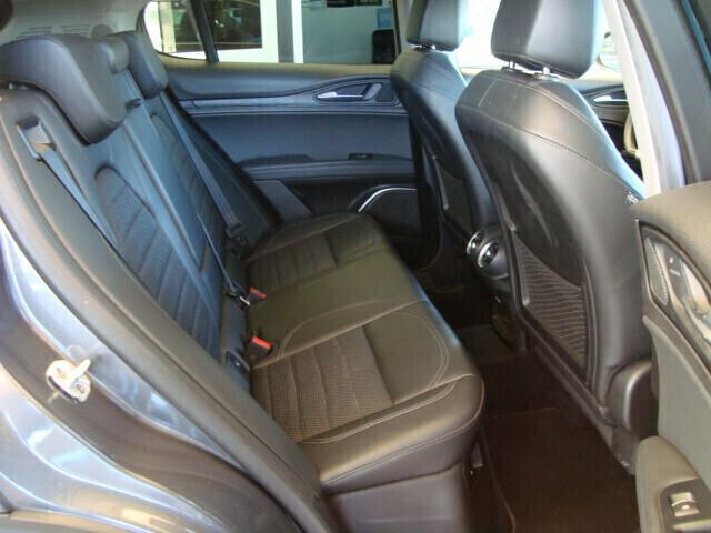 Alfa R. Stelvio 2.2 T.Diesel Executive rwd 190cv AT8 my19