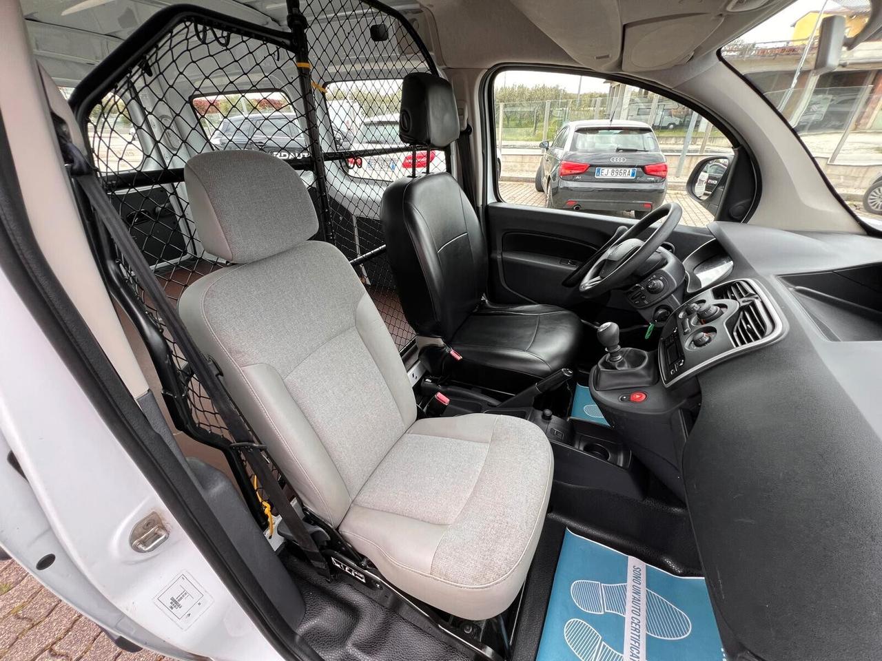 Renault Kangoo Blue dCi 8V 95CV Maxi Vetrato N1