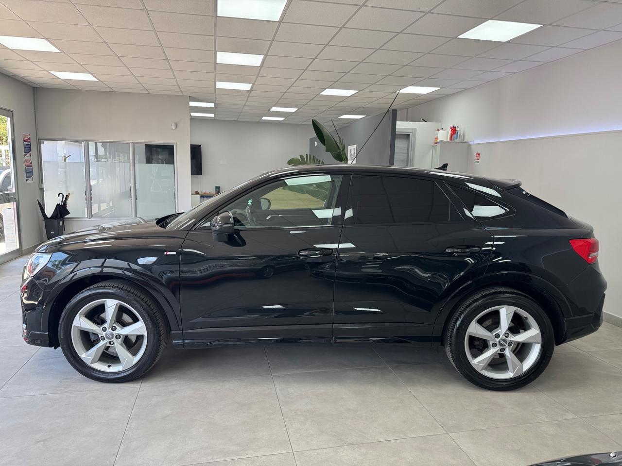 Audi Q3 35 TDI S tronic line edition