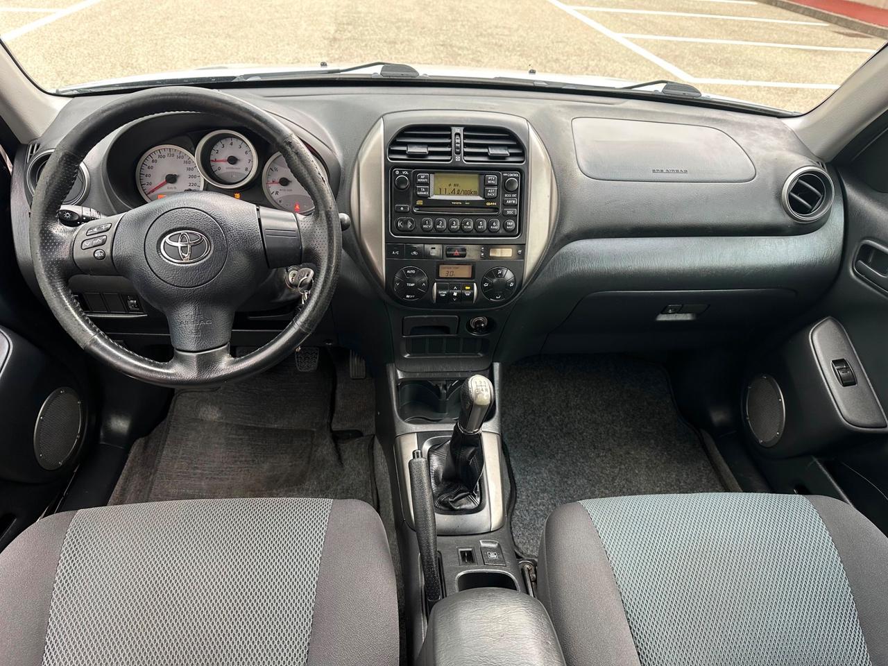 Toyota RAV 4 RAV4 2.0 16V cat 3 porte Sol