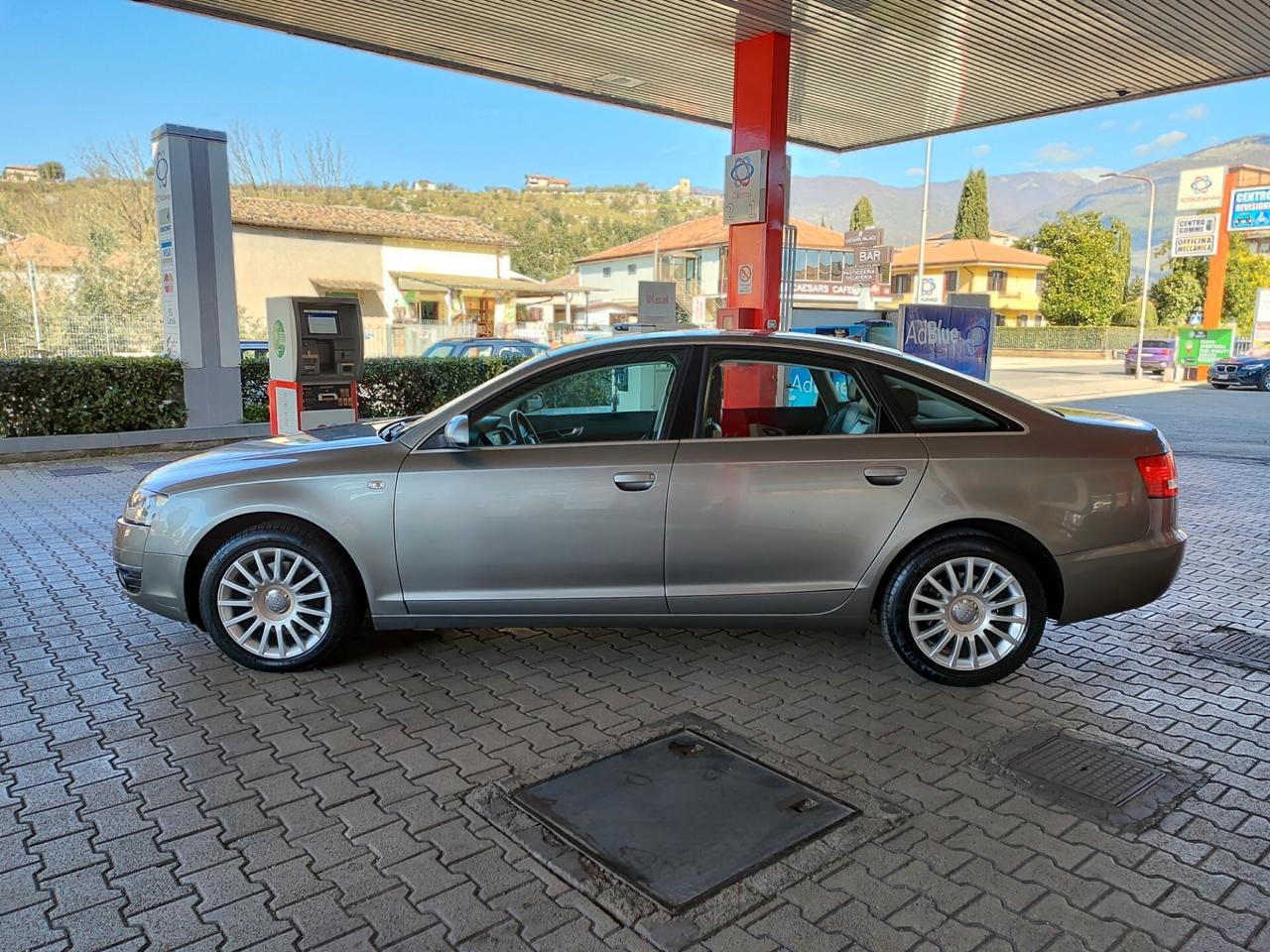 Audi A6 3.0 V6 TDI quattro 2006 berlina promo