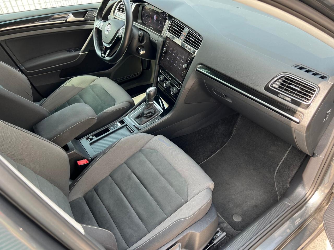 Volkswagen Golf 1.4 TGI DSG 5p. Highline BlueMotion X NEOPATENTATI