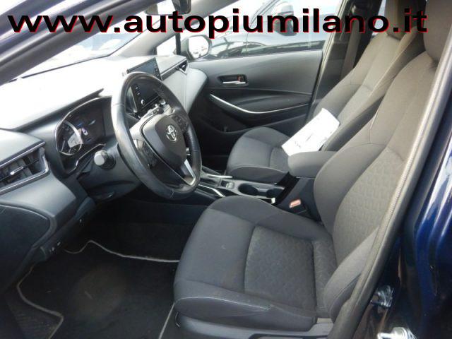 TOYOTA Corolla Touring Sports 1.8 Hybrid Business
