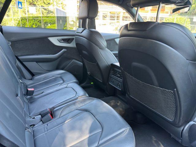 AUDI Q8 45 TDI quattro tiptronic Sport