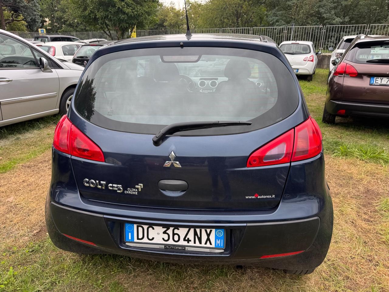 Mitsubishi Colt 1.1 12V 3p. Neoplasie