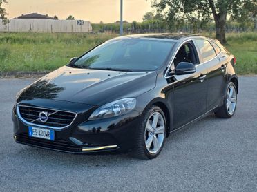 Volvo V40 D2 1.6 diesel 2013 SUMMUM