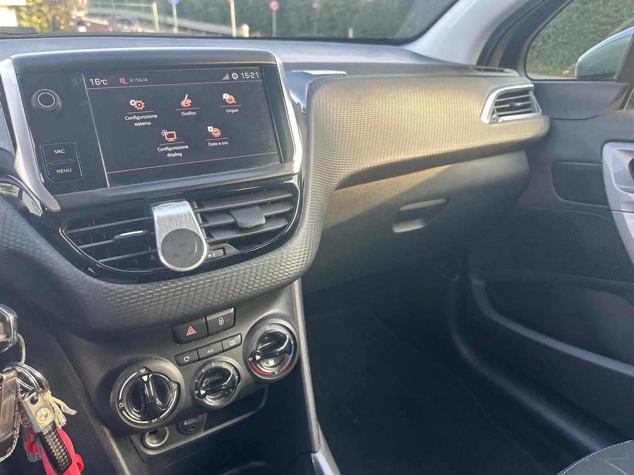 Peugeot 2008 Allure 1.2 PureTech 82 #7847