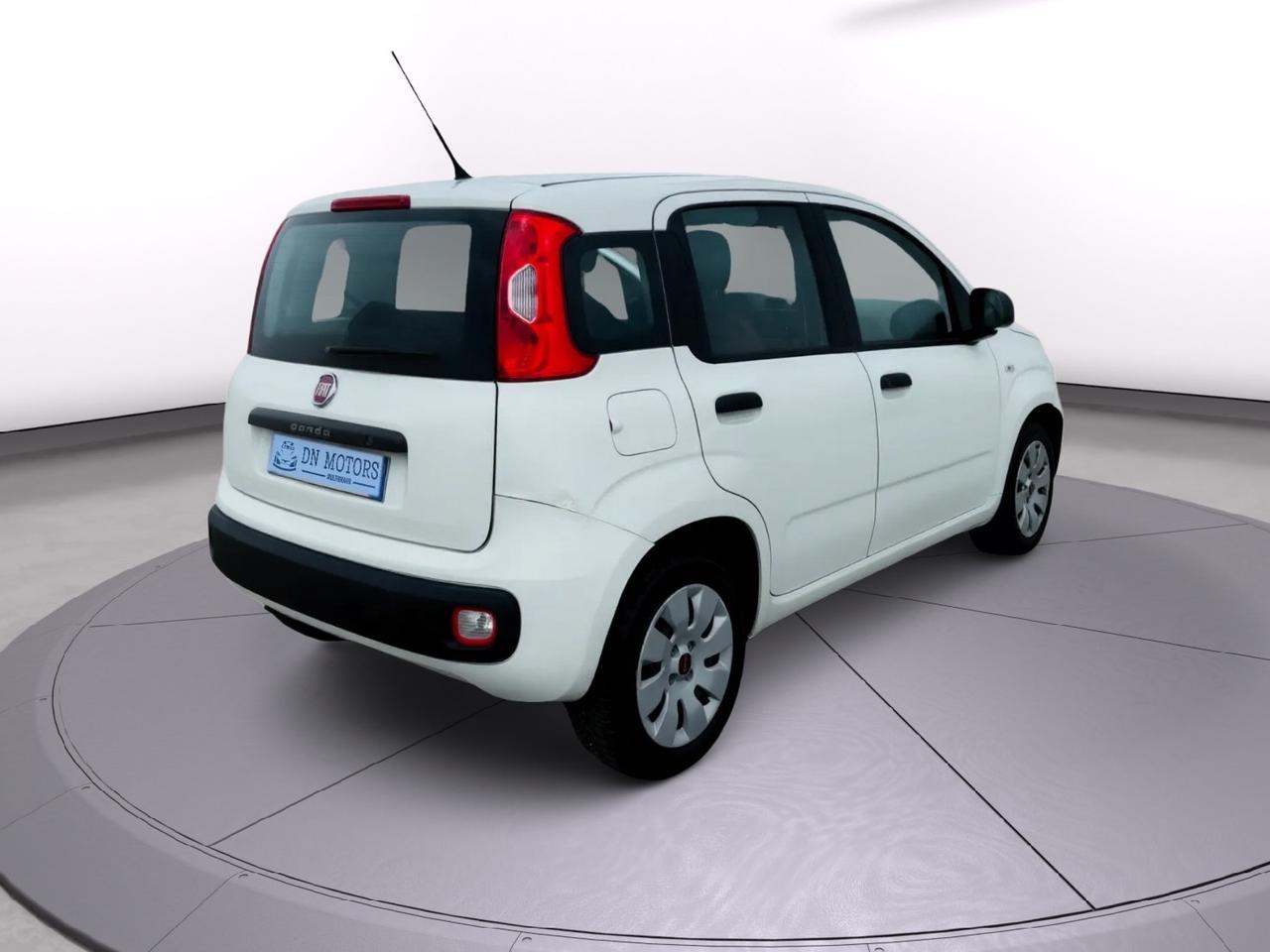 Fiat Panda 1.2 benzina anno 2018 neo patentati