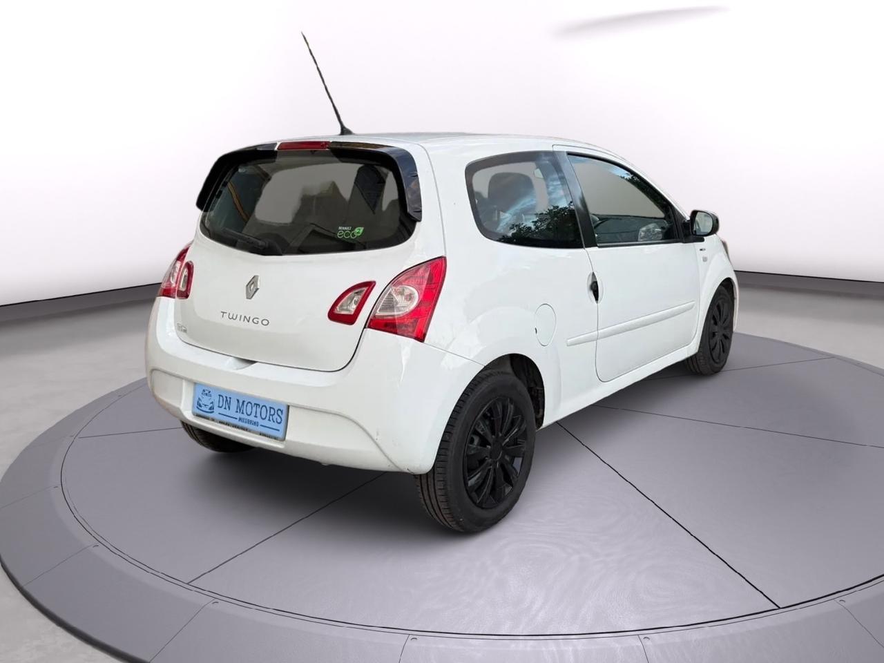 Renault Twingo nightday 1.2 benzina 2014 neo patentati