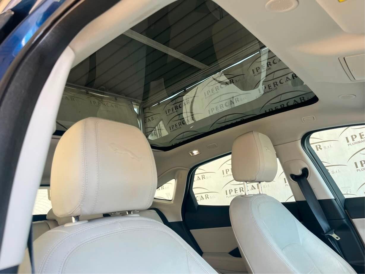 Jaguar E-Pace 2.0D 150 CV AWD aut. R-Dynamic SE