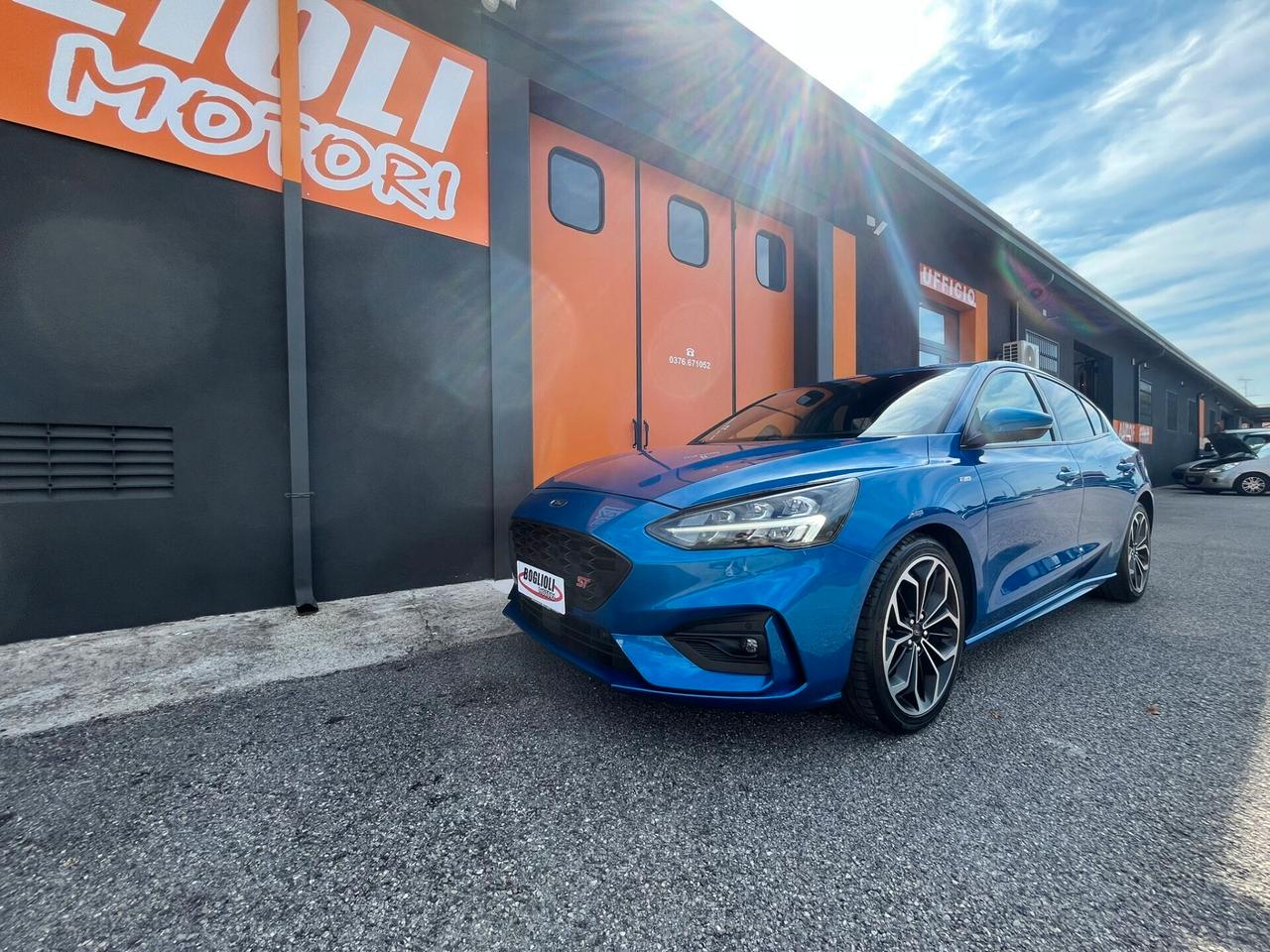 Ford Focus 1.5 EcoBlue 120 CV ST-Line Head-Up display