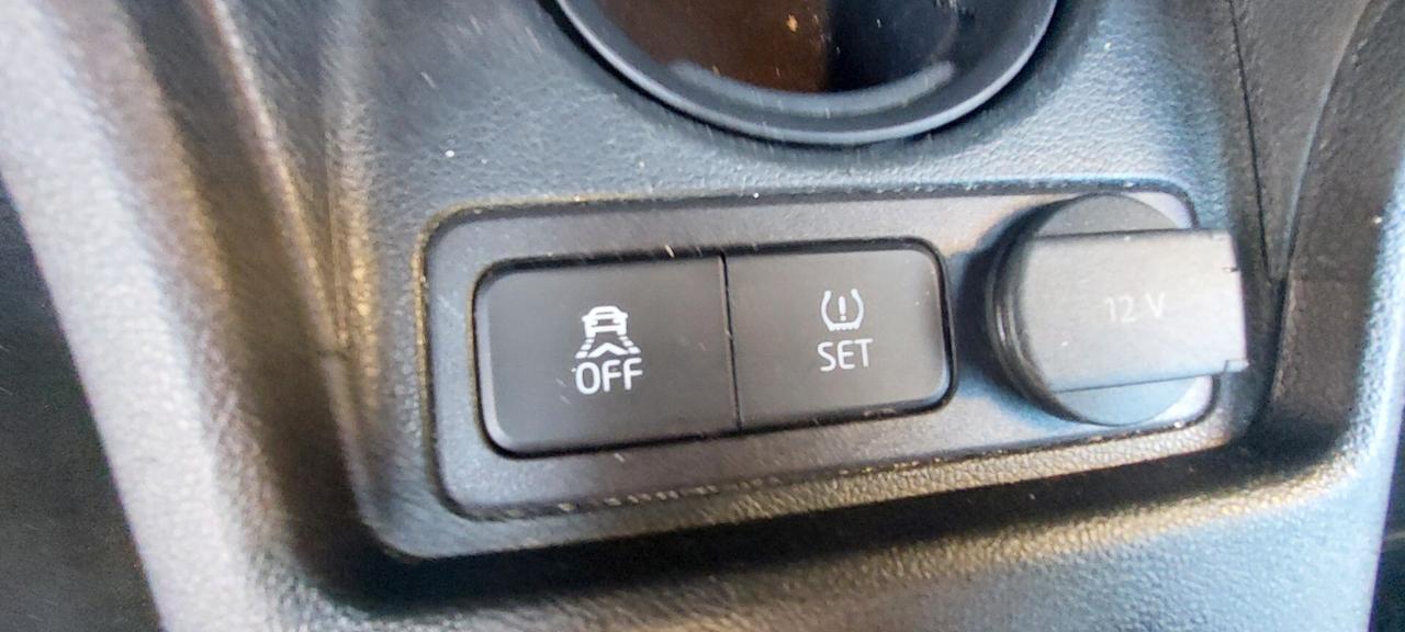 VOLKSWAGEN UP BENZINA/METANO DI SERIE TELEFONO LEGA PELLE SENSORI IMPECCABILE
