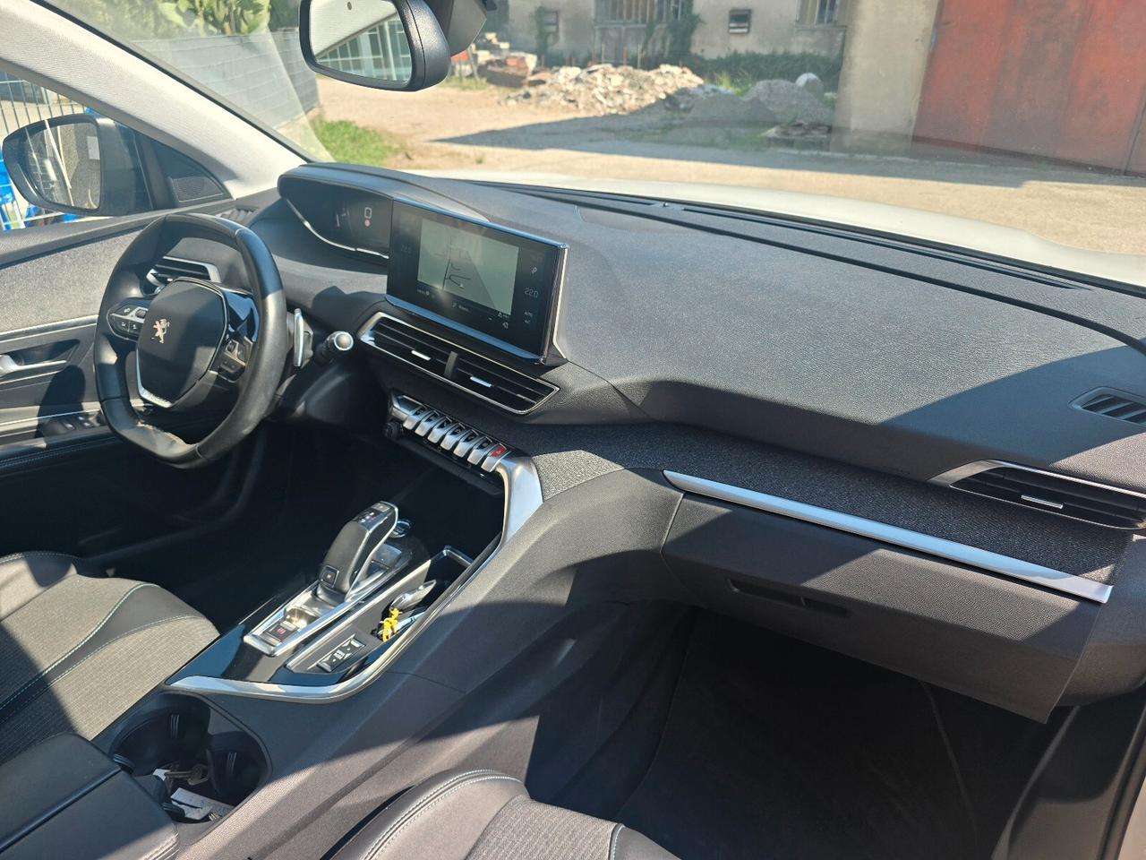 Peugeot 3008 BlueHDi 130 S&S EAT8 Allure