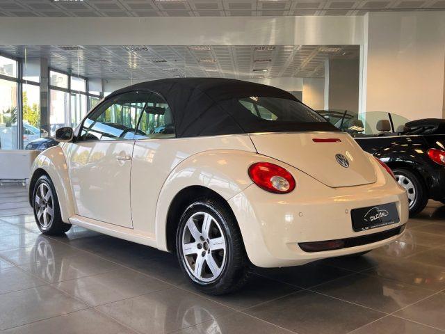 VOLKSWAGEN New Beetle 1.6 Cabrio Neopatentati
