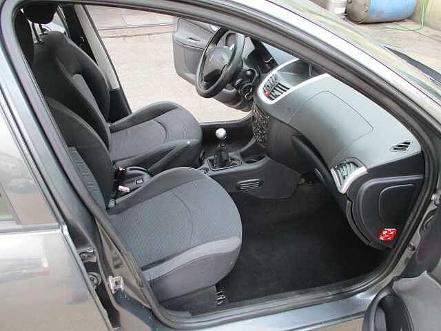 Peugeot 206 Trendy Plus 1.1 60CV